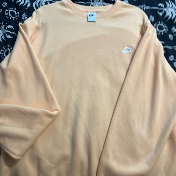 Nike Men’s Crewnecks - Picture 3 of 5